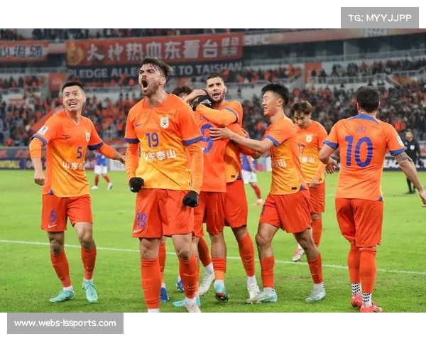 山东泰山5-1大胜武汉三镇，泽卡传射瓦科梅开二度